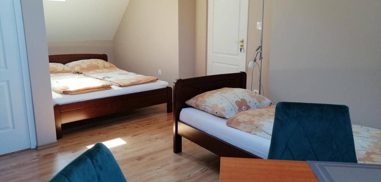 Ferienwohnung Apollo Vendeghaz Edelény Exterior foto