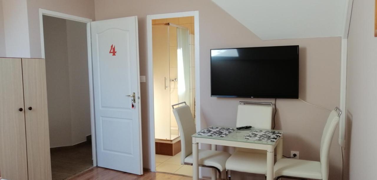 Ferienwohnung Apollo Vendeghaz Edelény Exterior foto