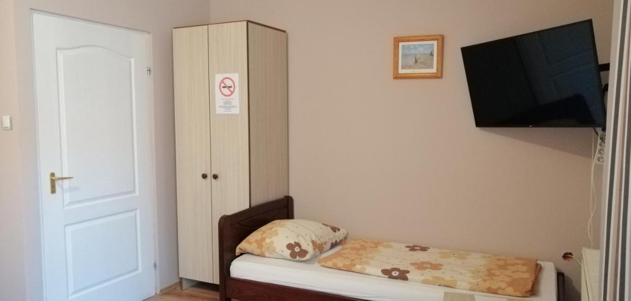 Ferienwohnung Apollo Vendeghaz Edelény Exterior foto