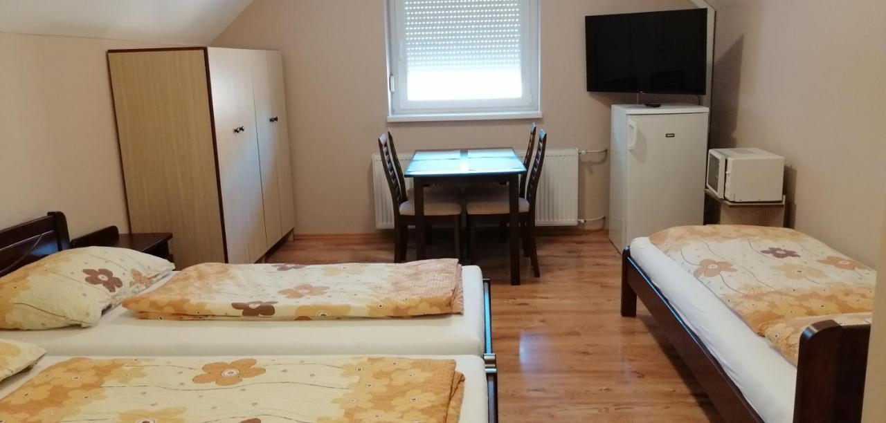 Ferienwohnung Apollo Vendeghaz Edelény Exterior foto